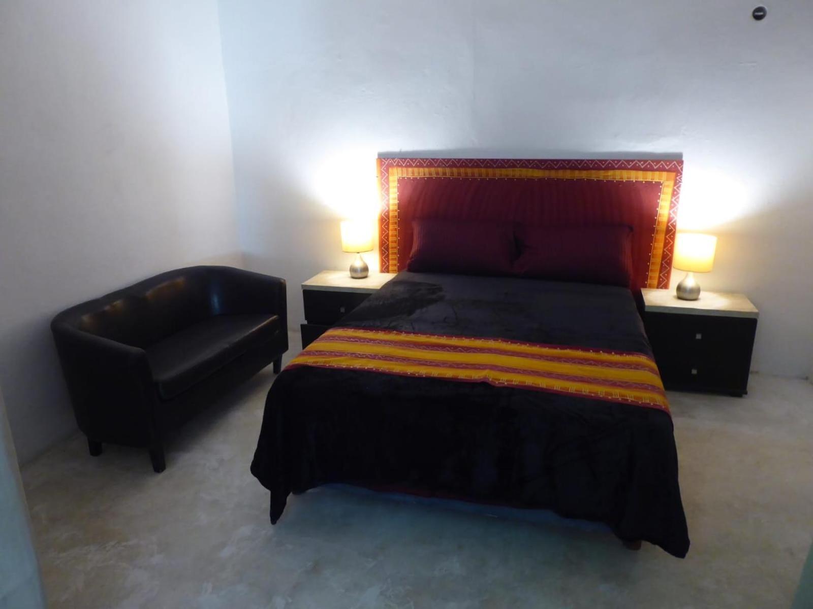 Siesta Fiesta Tree House