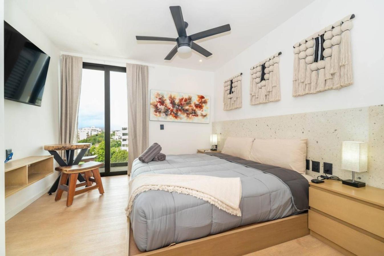 Lux With Rooftop Pool, Walk To And 5th Ave Holiday home