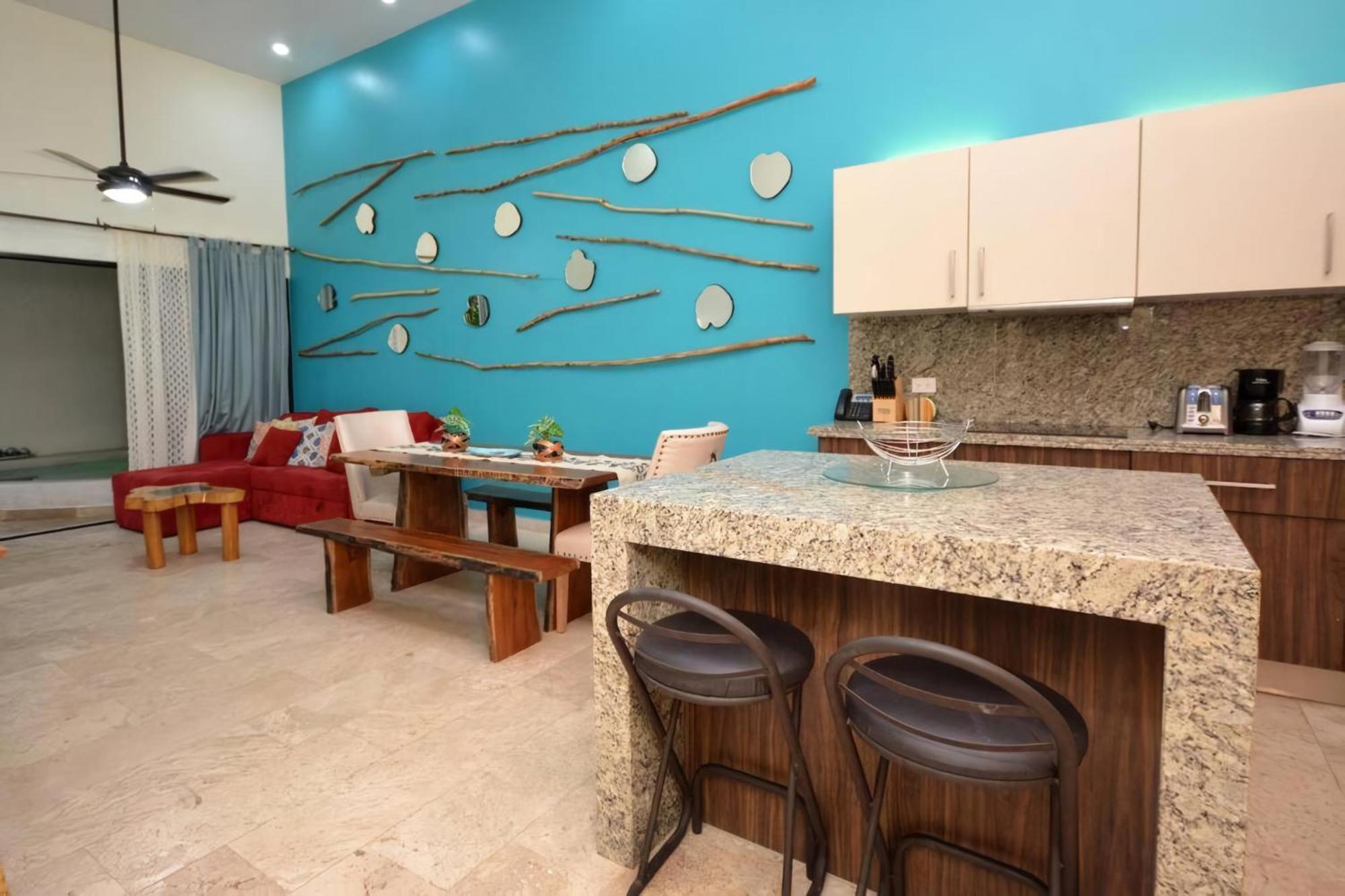Tropical 3br Pool Near 5th Avenue & * Playa del Carmen