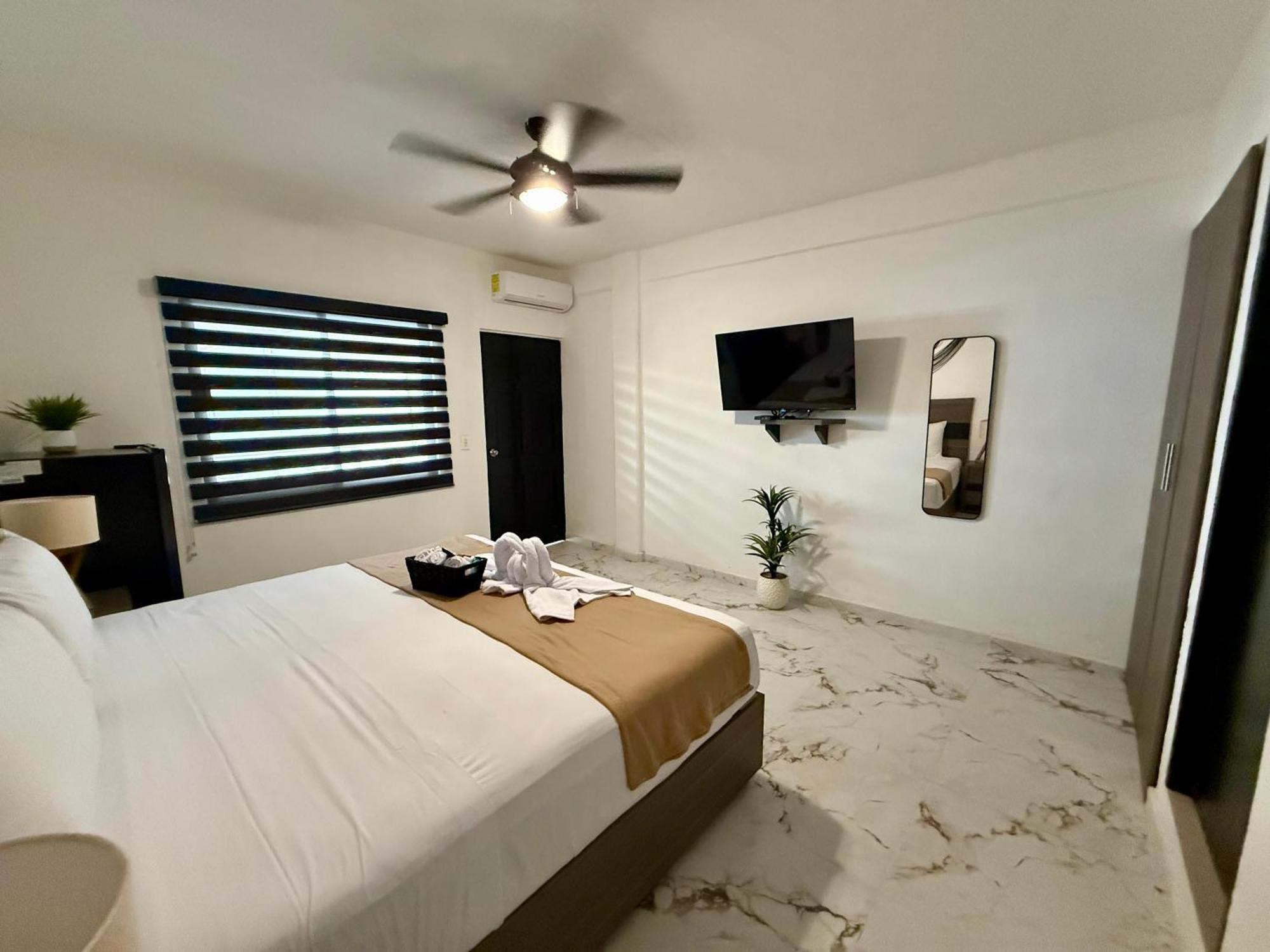 Casa Tortuga 5th Ave Playa del Carmen