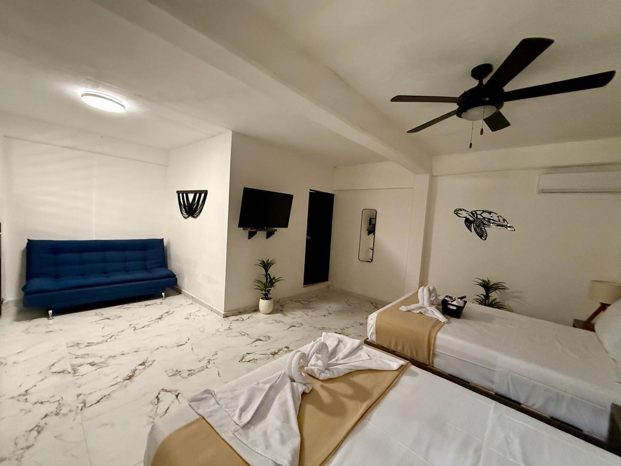 Casa Tortuga 5th Ave Hotel