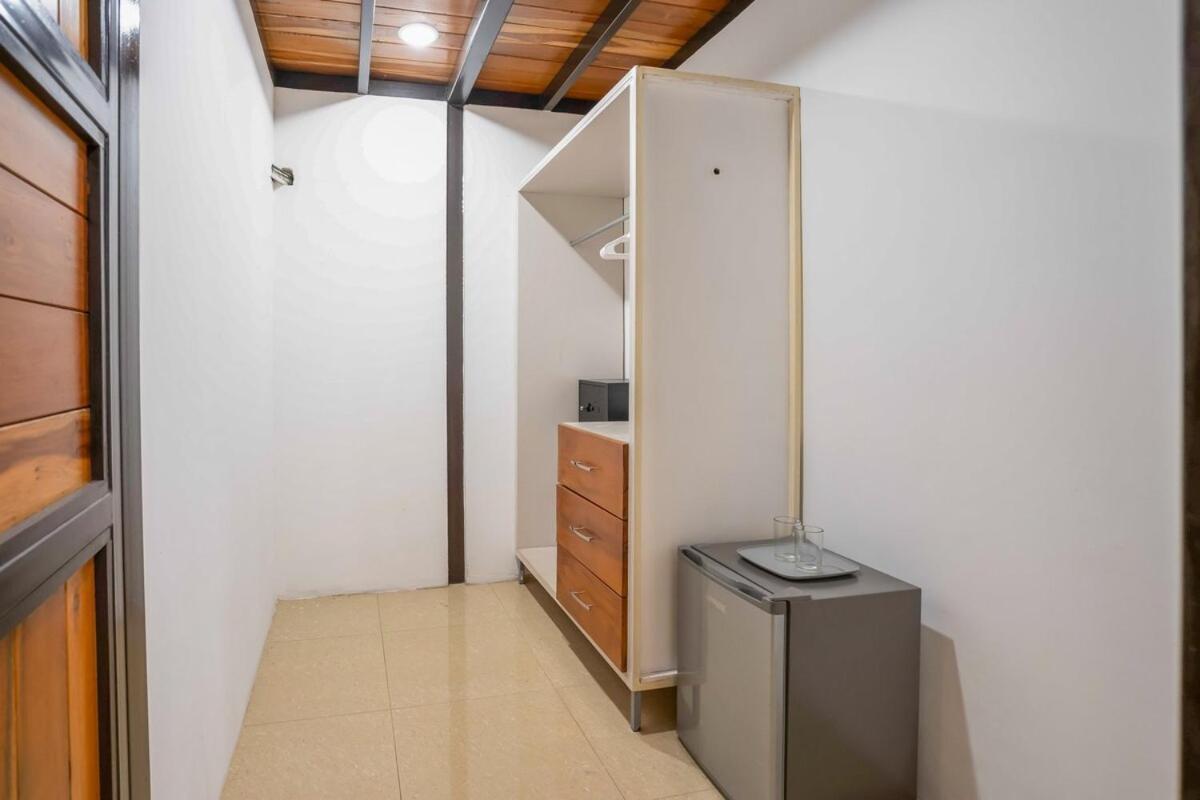Urbana Familiar Con Piscina En Holiday home *