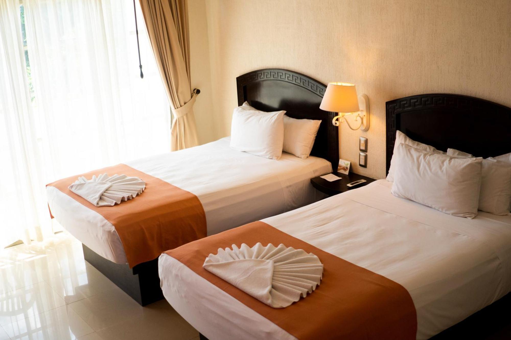 Sian Kaan Hotel