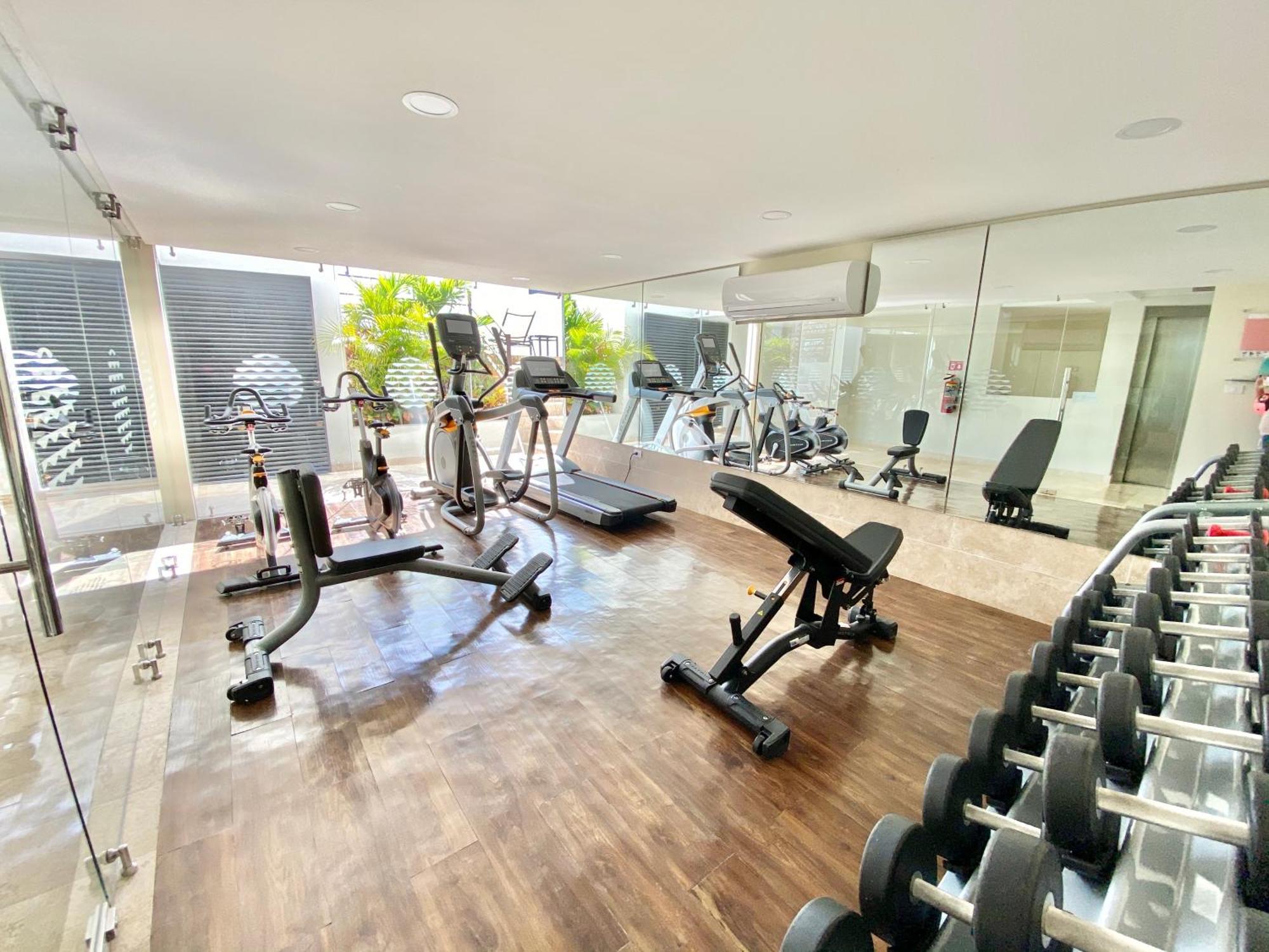Location Infinity Oceanview Pool And Gym Apartment