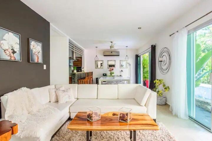 Biệt thự Lux 4br Playacar With Pool