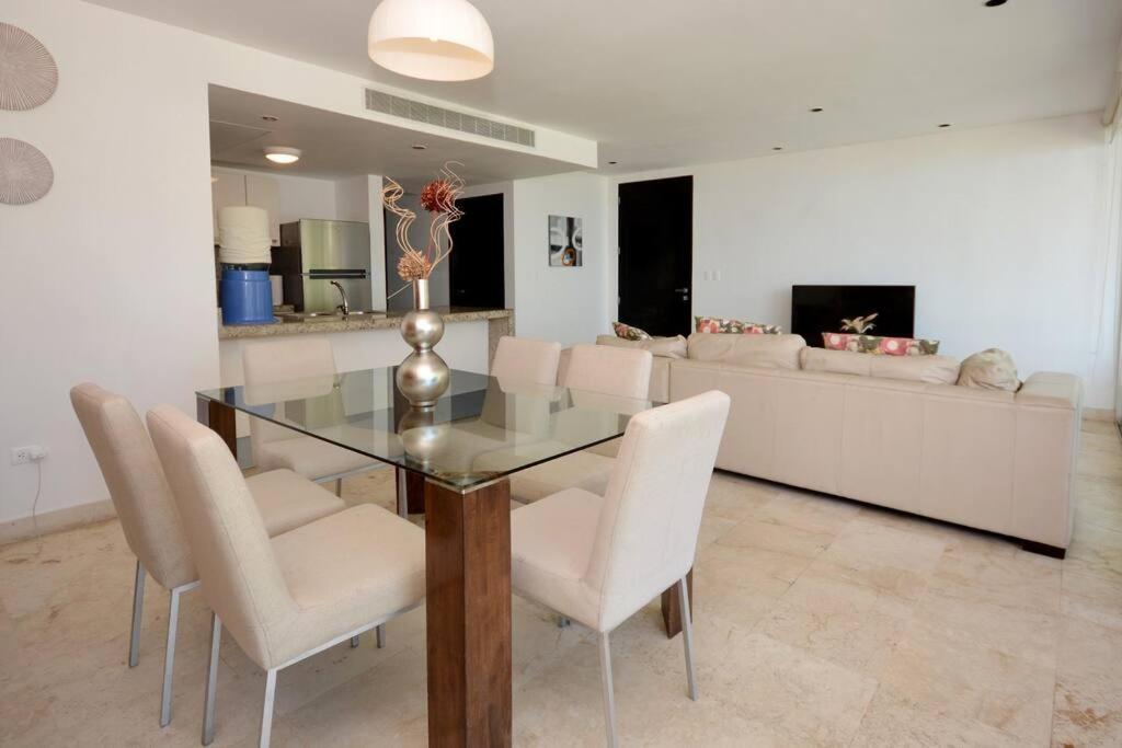 Apartment Great Location Front Playa del Carmen