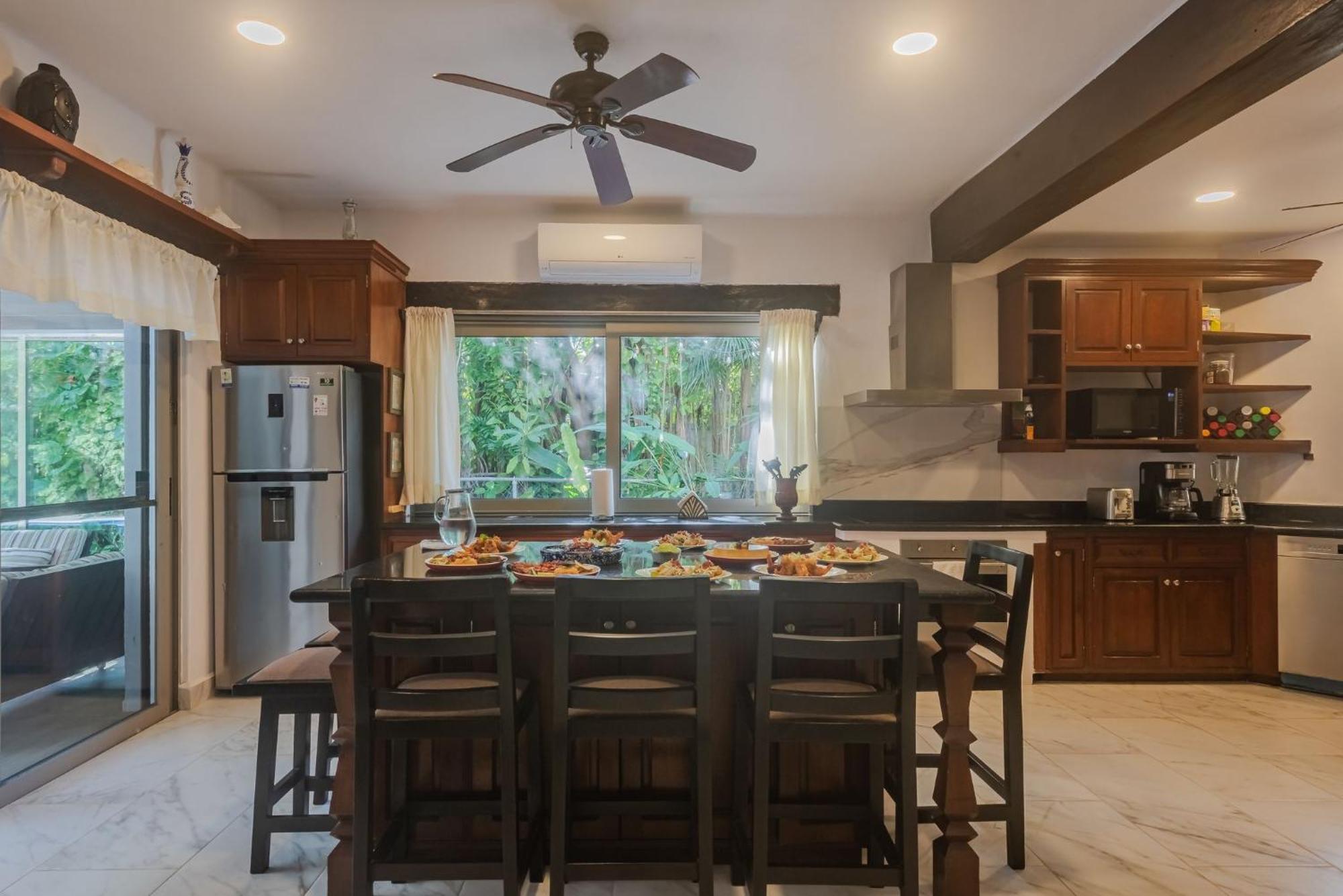 Villa Holiday, Weekly Monthly Discount Private Pool, Bbq, Family Friendly Villa Playa del Carmen