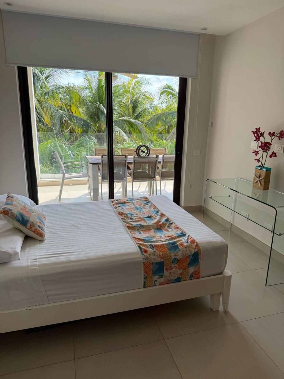 In With Private Apartment