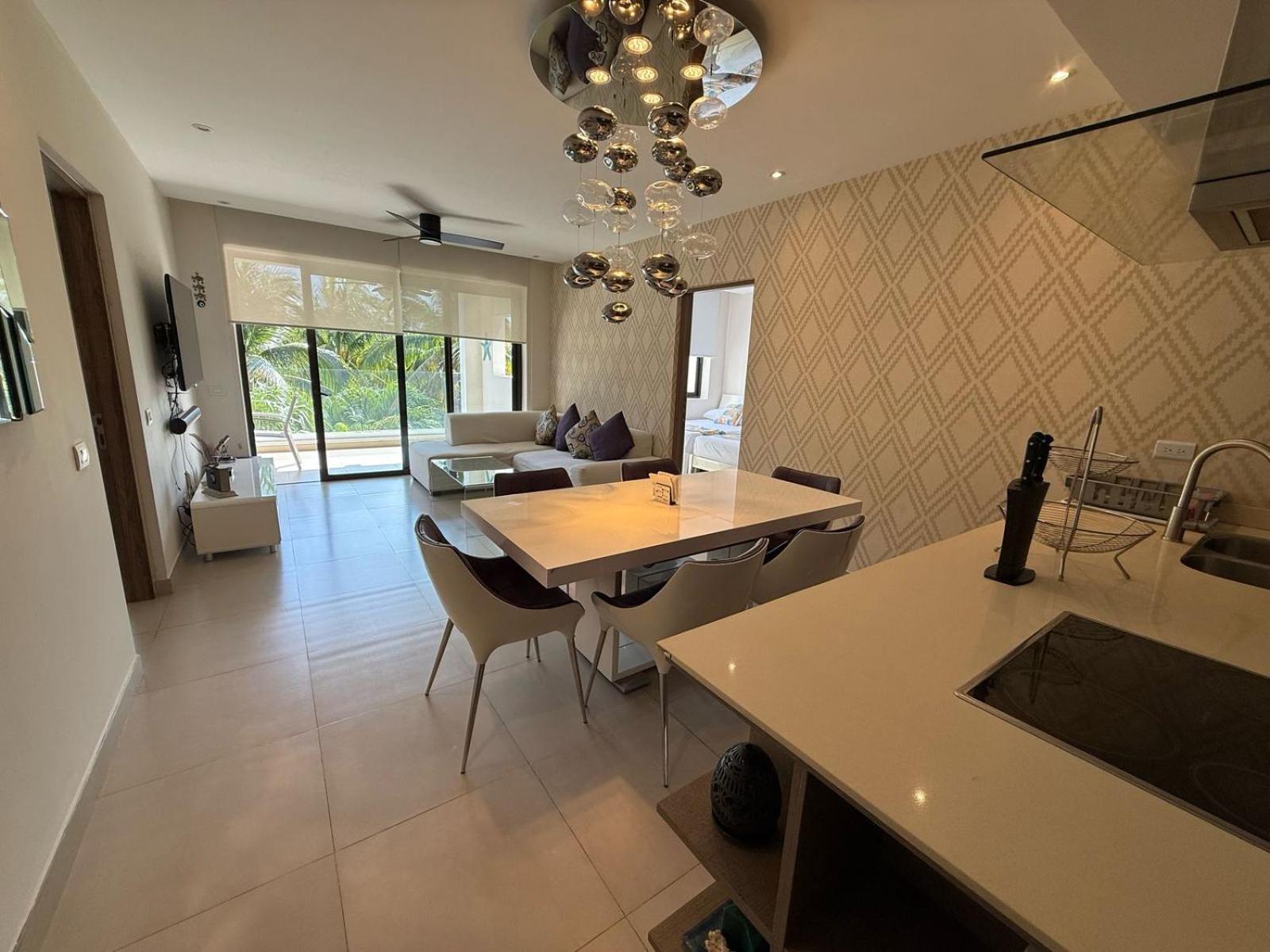 Apartment In With Private