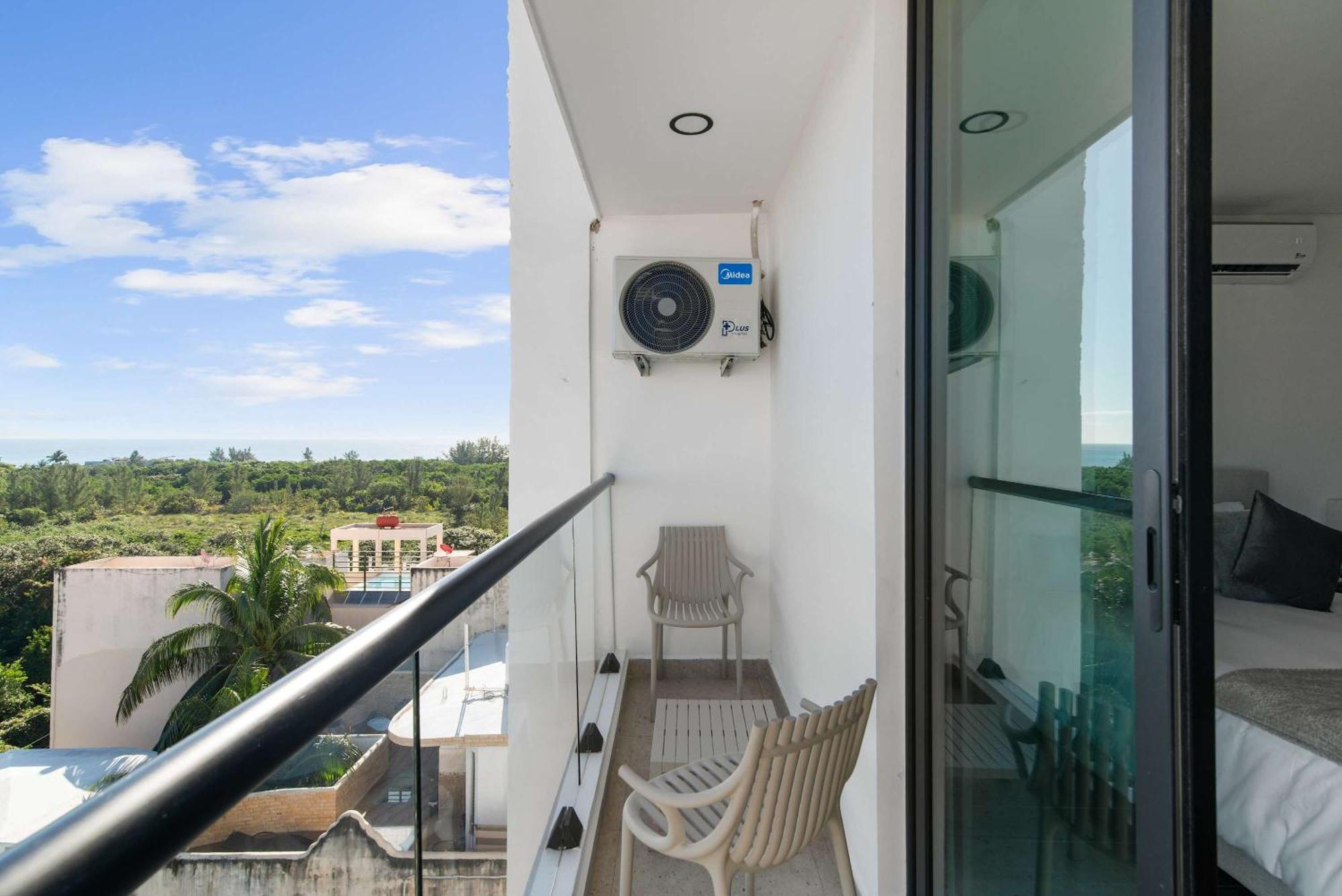 Jungle With Views Walk Everywhere Apartment Playa del Carmen