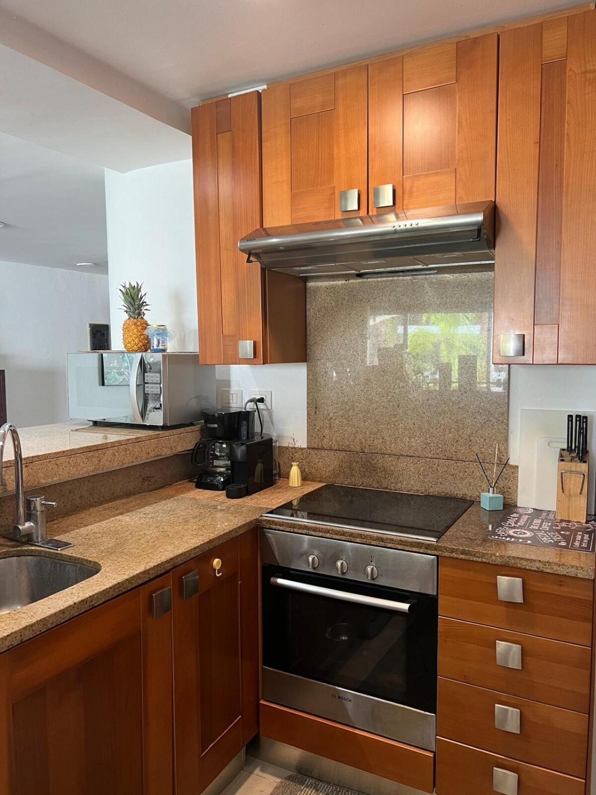 Apartment Quiet 3 Bedrooms, 2 Swimming Pools, 5th Avenue, The Sea Is Nearby! Playa del Carmen