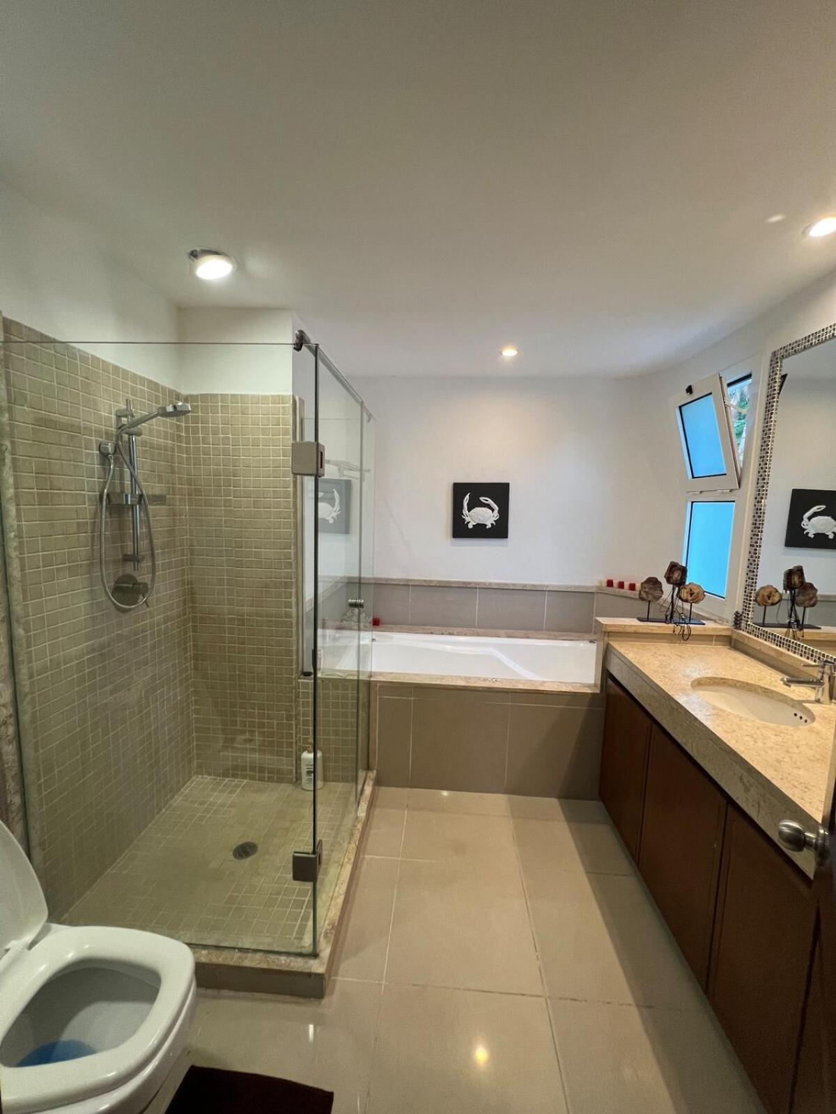 Apartment Quiet 3 Bedrooms, 2 Swimming Pools, 5th Avenue, The Sea Is Nearby! *