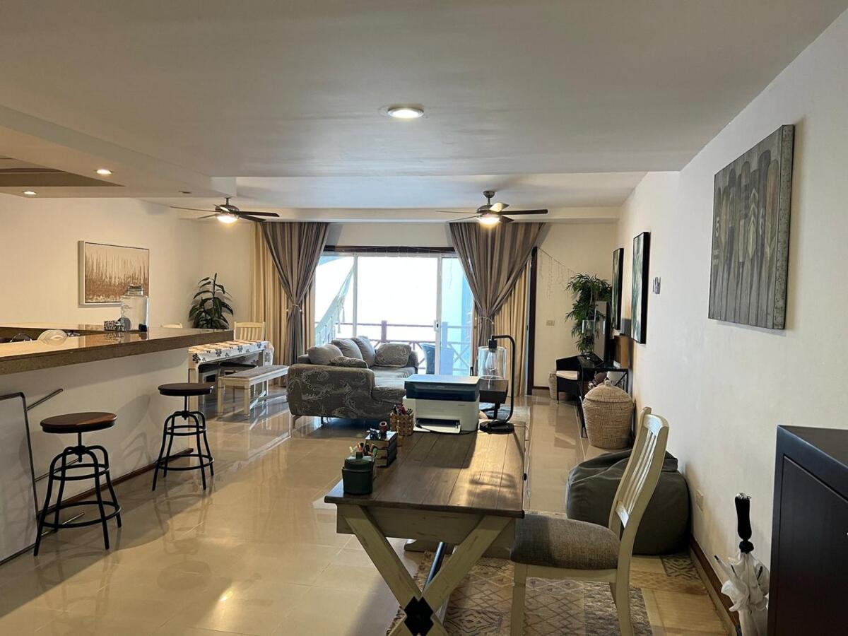 Quiet 3 Bedrooms, 2 Swimming Pools, 5th Avenue, The Sea Is Nearby! Apartment *