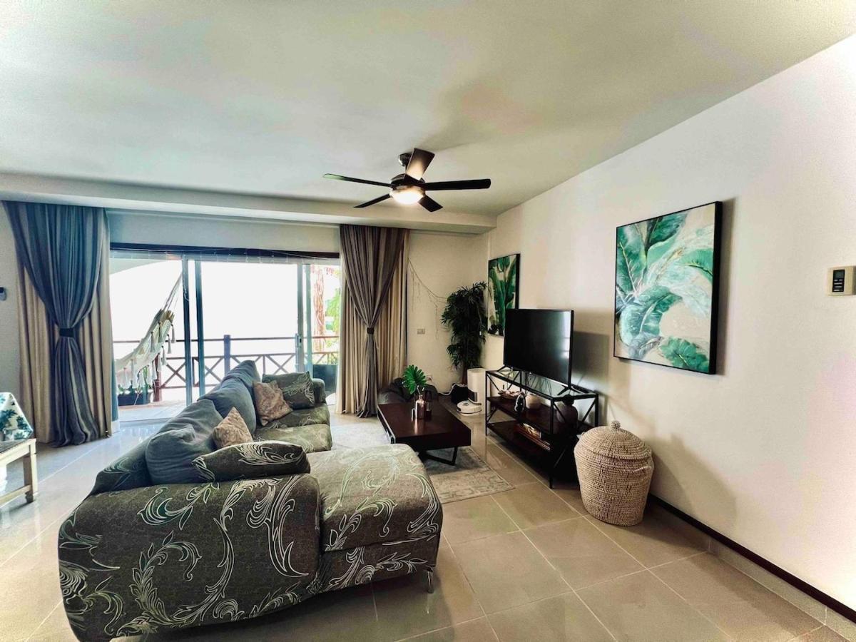 Apartment Quiet 3 Bedrooms, 2 Swimming Pools, 5th Avenue, The Sea Is Nearby!