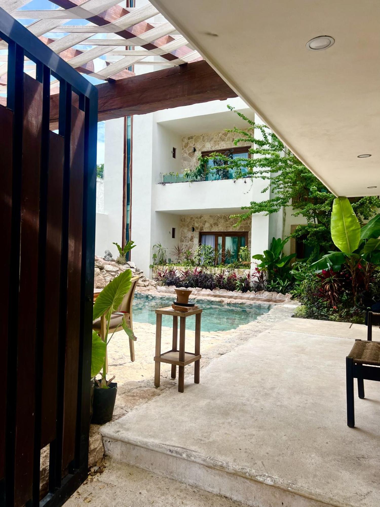 Ha'as Naj Bananas Aparthotel