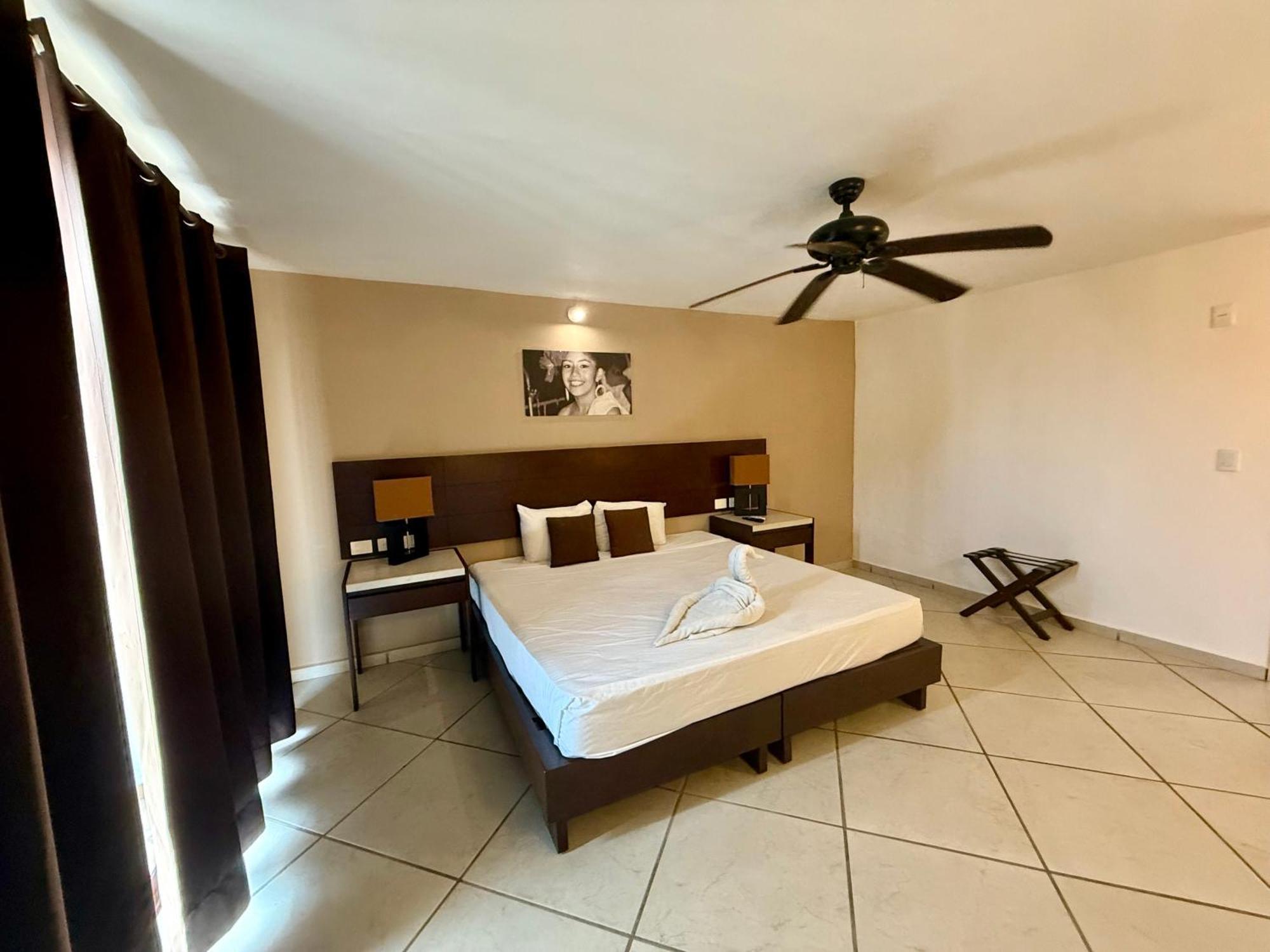 Muluc Playa Hotel 5*