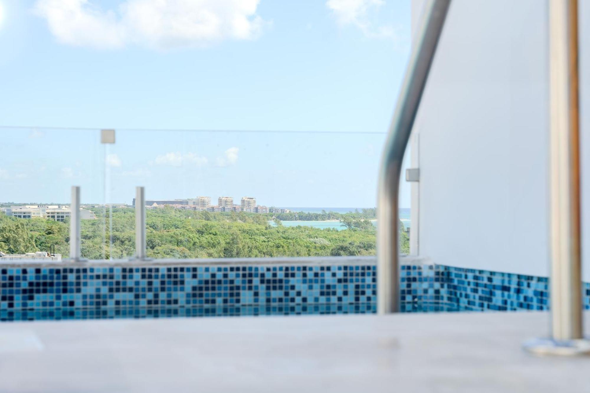Apartment Sea Tower By Casago