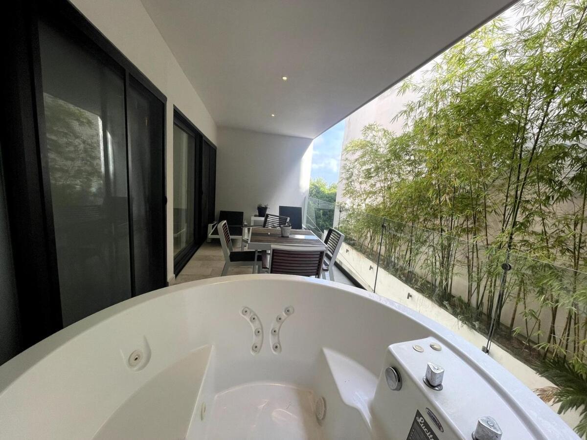 5th Avenue Quiet Luxury With Jacuzzi Beachfront * Playa del Carmen