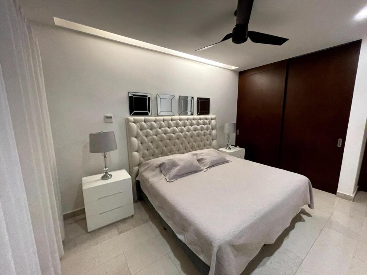 5th Avenue Quiet Luxury With Jacuzzi Beachfront Apartment *