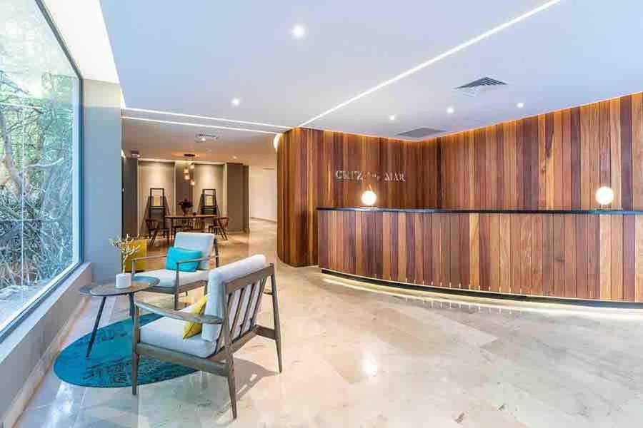 5th Avenue Quiet Luxury With Jacuzzi Beachfront Apartment