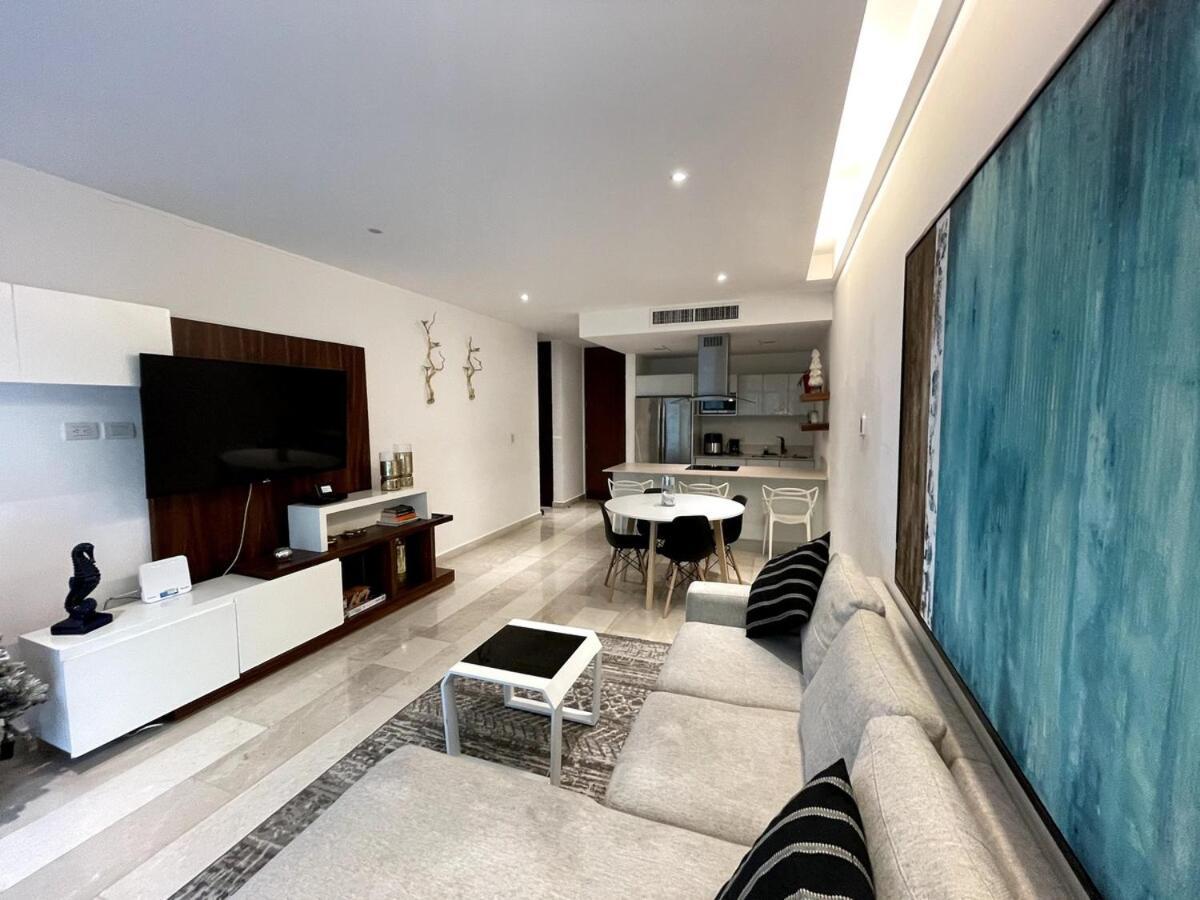 Apartment 5th Avenue Quiet Luxury With Jacuzzi Beachfront *