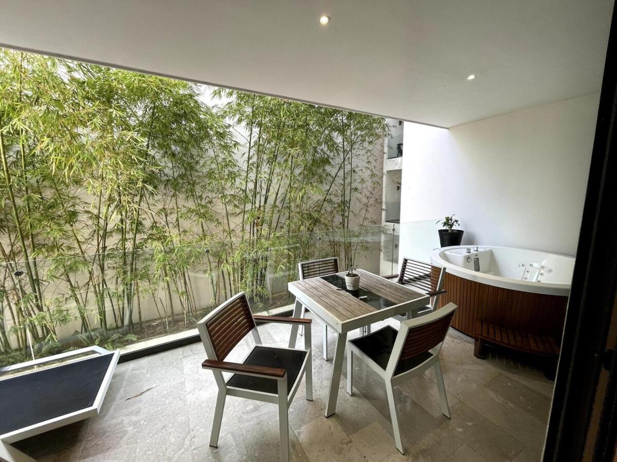 5th Avenue Quiet Luxury With Jacuzzi Beachfront Playa del Carmen