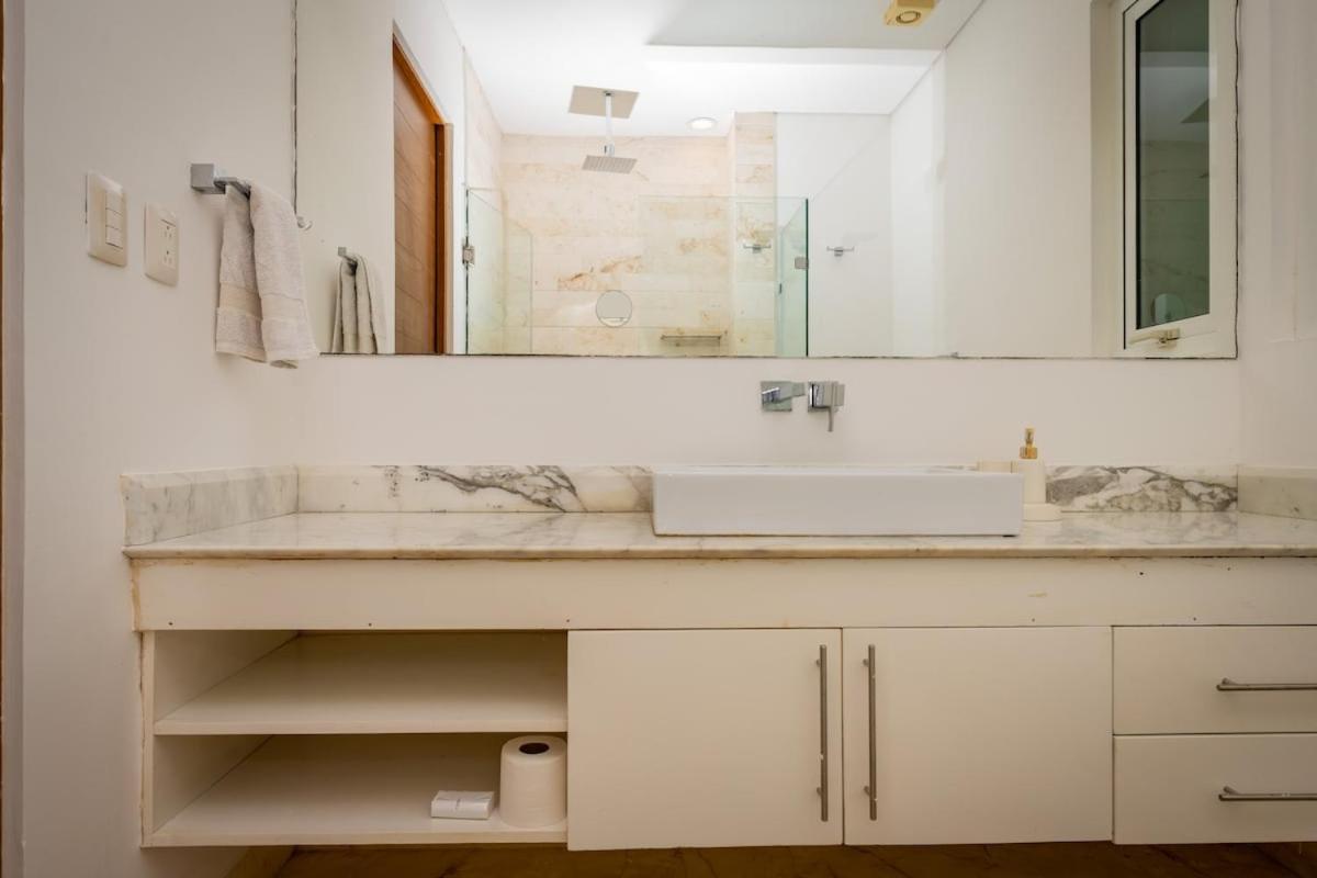 Magnificent 2 Blocks From The And 5th Ave Apartment Playa del Carmen