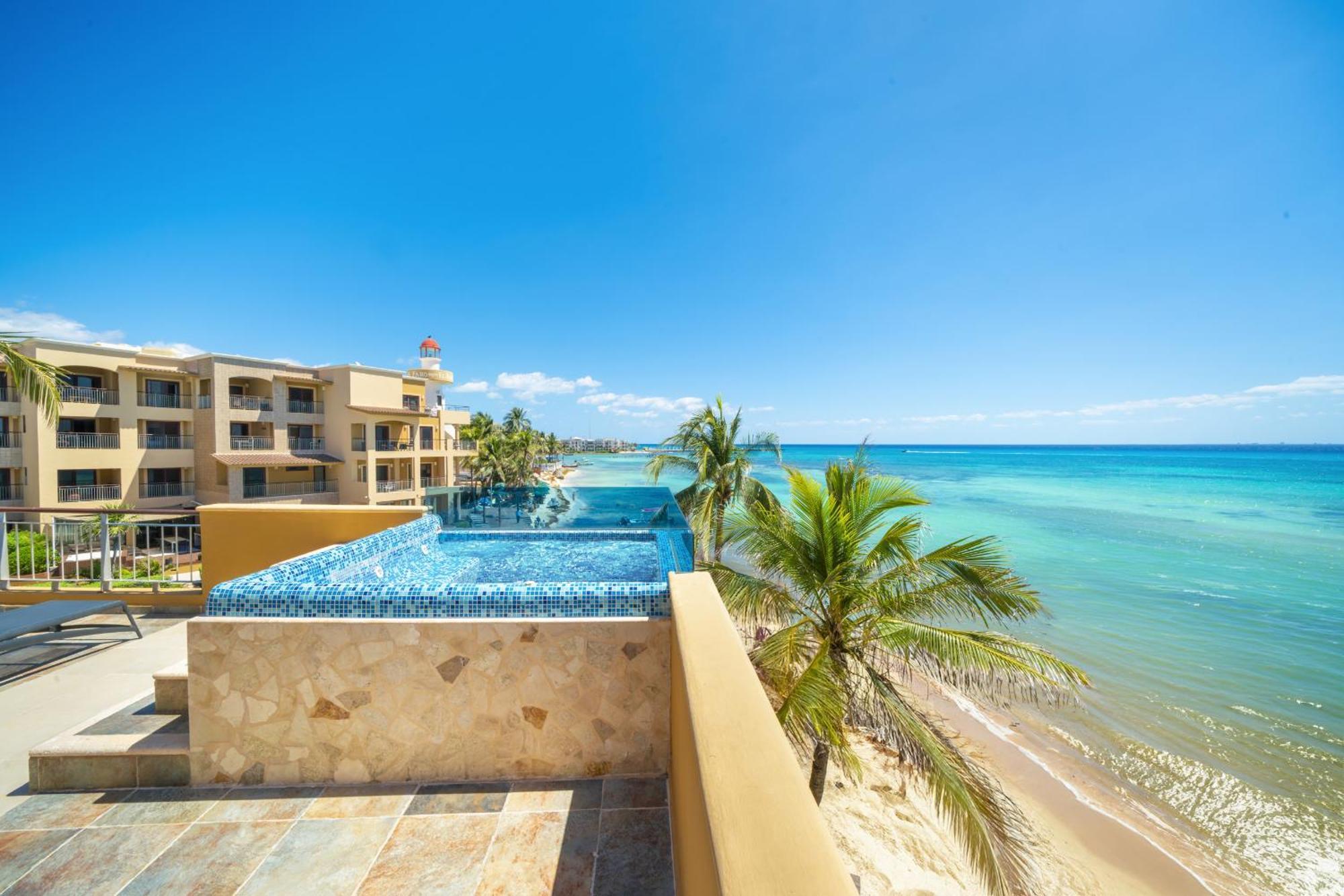 Luxury Beachfront With 3 Bedrooms & Ocean View - El Faro Residences Apartment