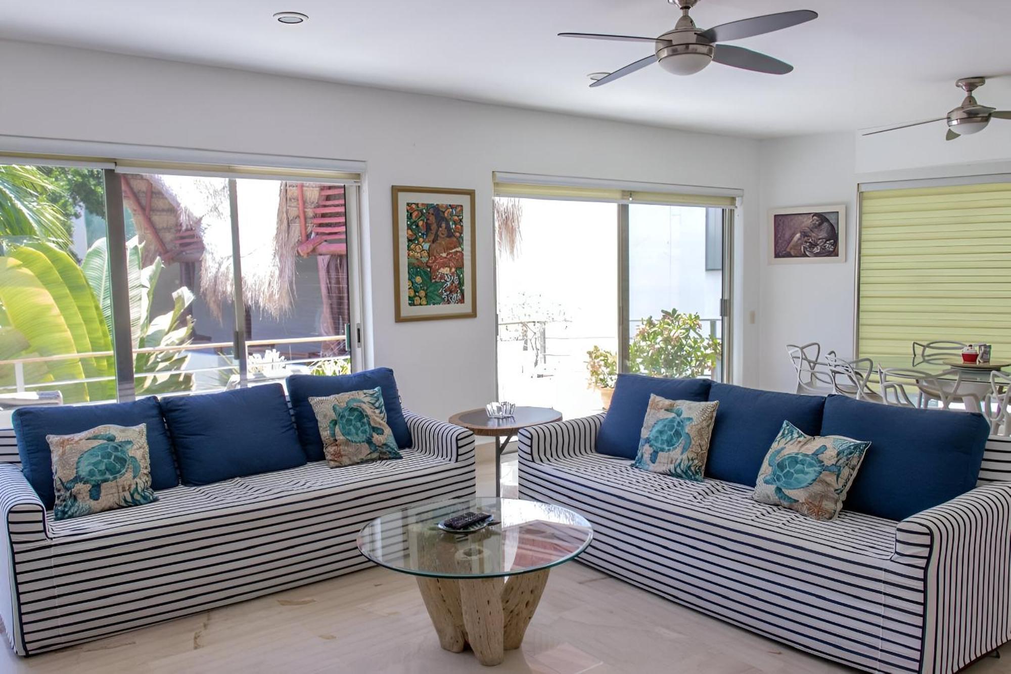 Exclusive Via Steps From 5th Avenue & Beaches *