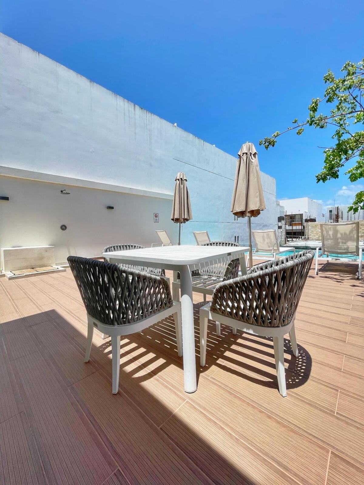 Moderna - King - Piscina - 5ta Av - Playa Apartment