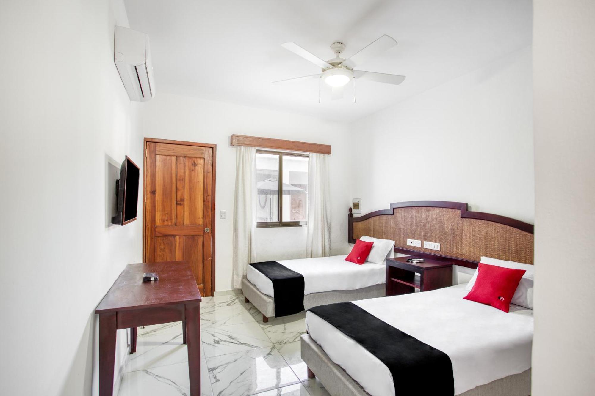 Capital O Yukon Hotel 2*