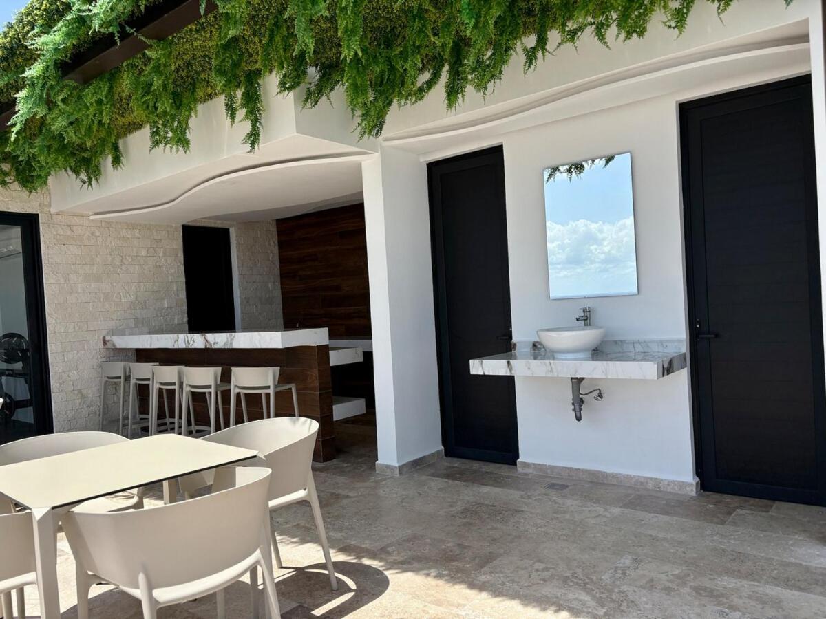 Modern Refuge Just 10 Minutes From Mamitas *