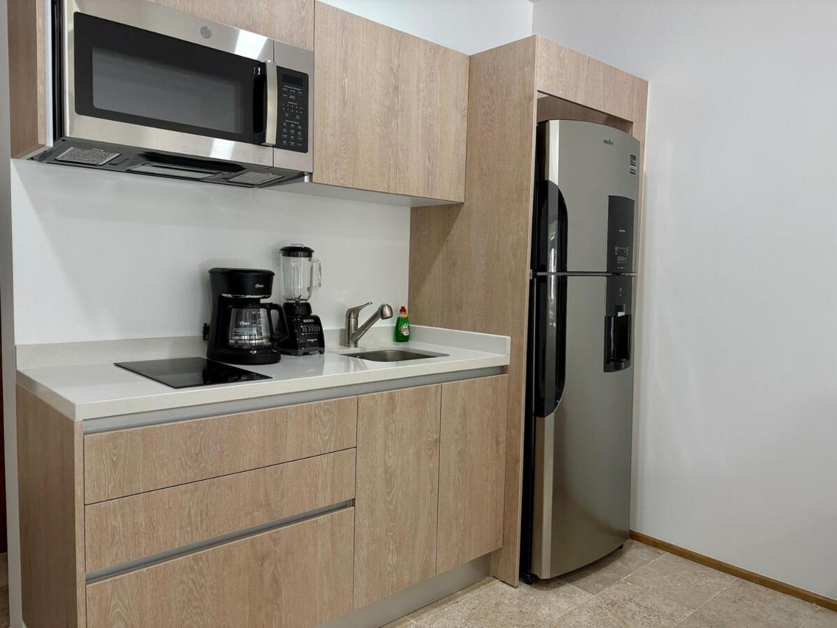 Modern Refuge Just 10 Minutes From Mamitas Apartment *