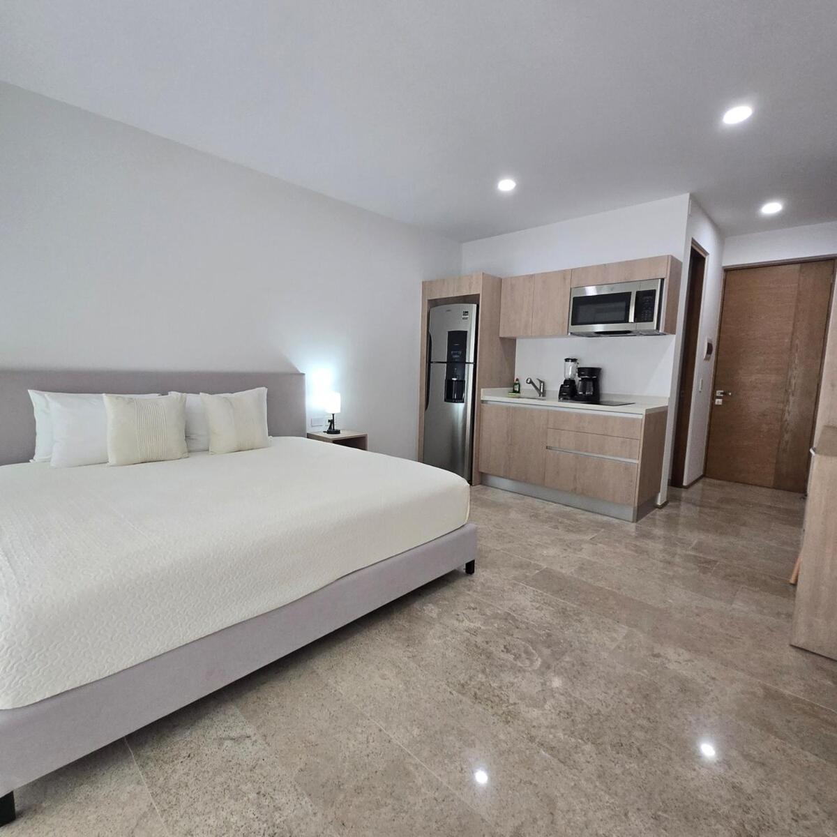 Modern Refuge Just 10 Minutes From Mamitas Playa del Carmen