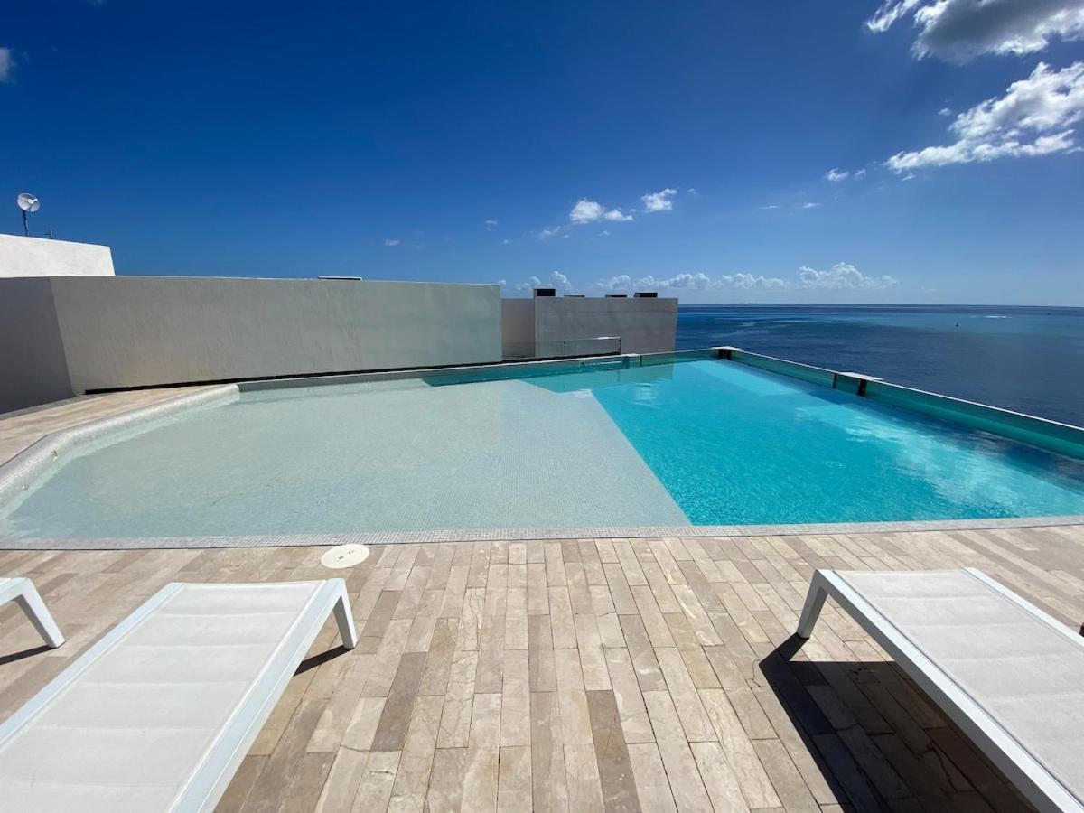Ocean Front! Amazing Rooftop Pool, Walk To Fifth! Căn hộ *