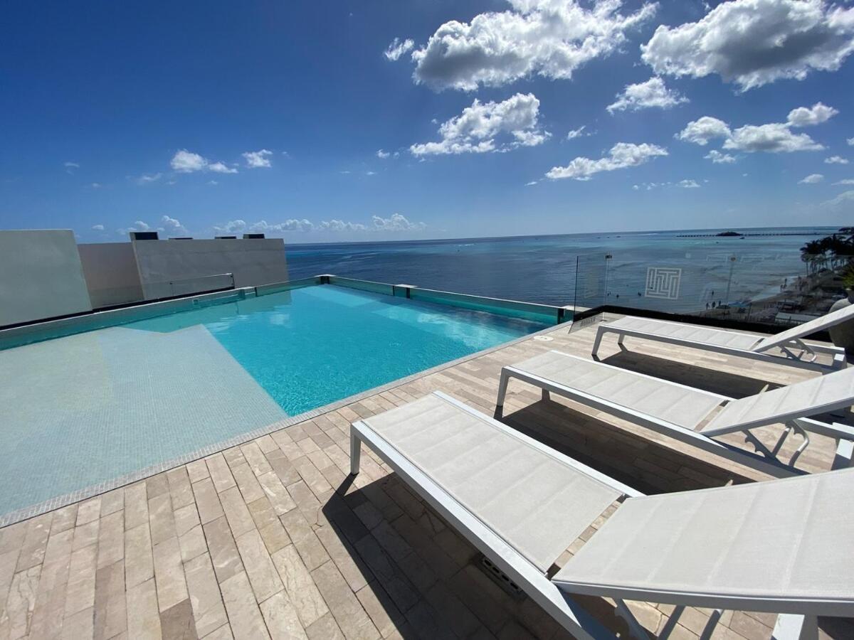 Ocean Front! Amazing Rooftop Pool, Walk To Fifth! Căn hộ