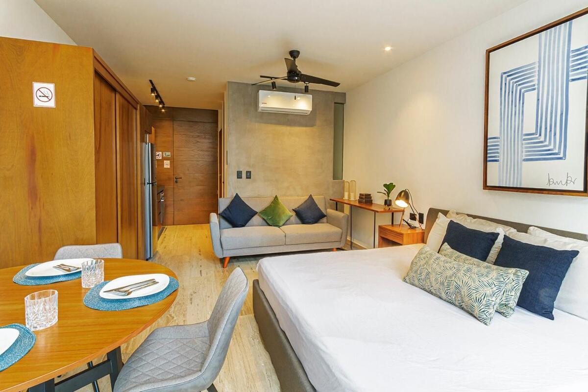 Vibrant Near 5th Avenue * Playa del Carmen