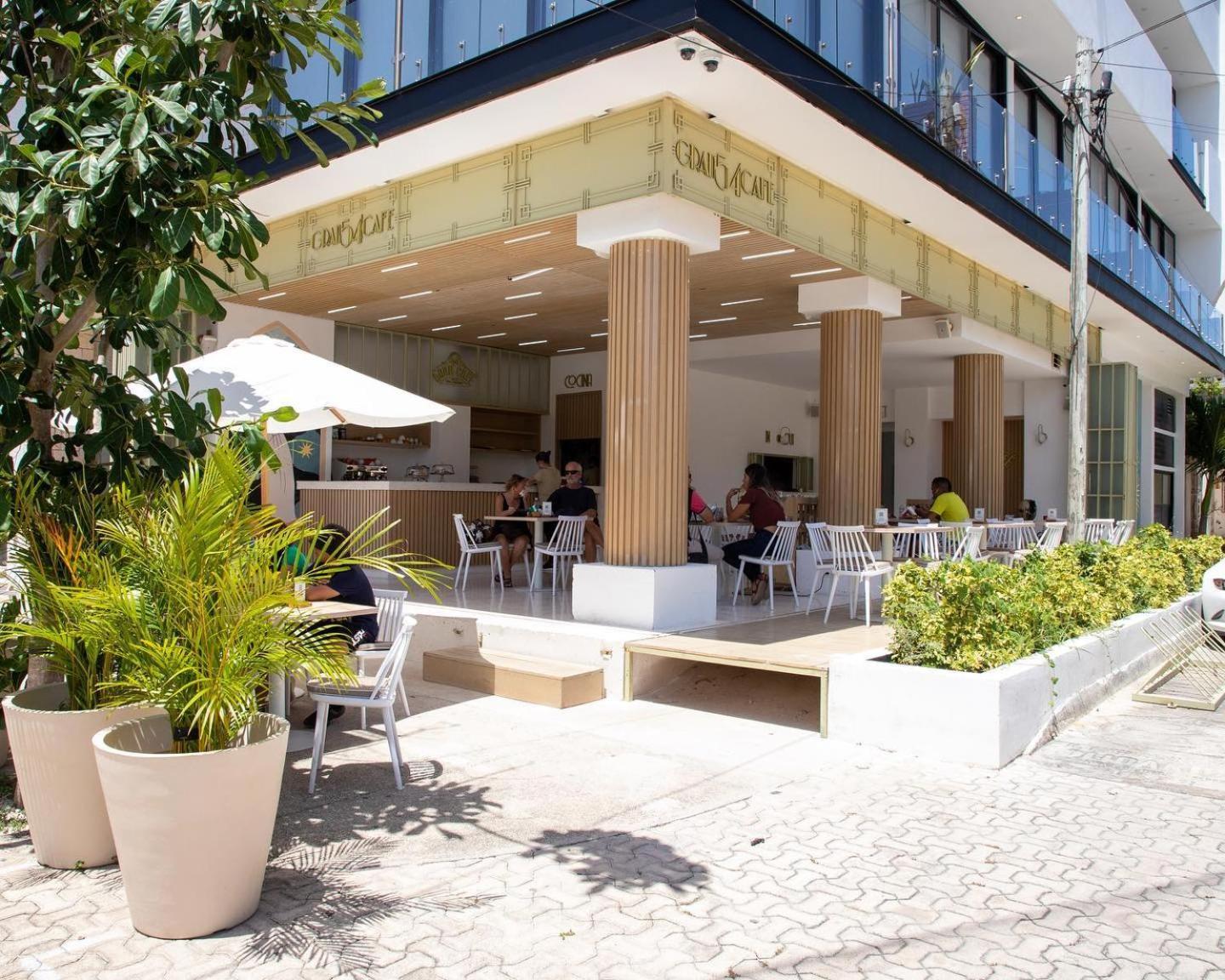 B1 Romantic Beachside Escape Capri Theme Memory Foam Queen Bed Kitchen Ac * Playa del Carmen
