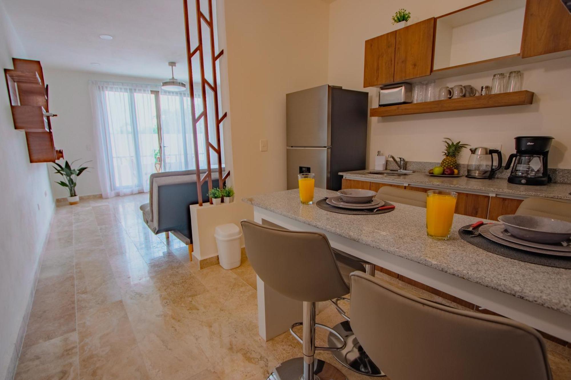 With Ocean View Pool In Av 10 & 60 Street Căn hộ *