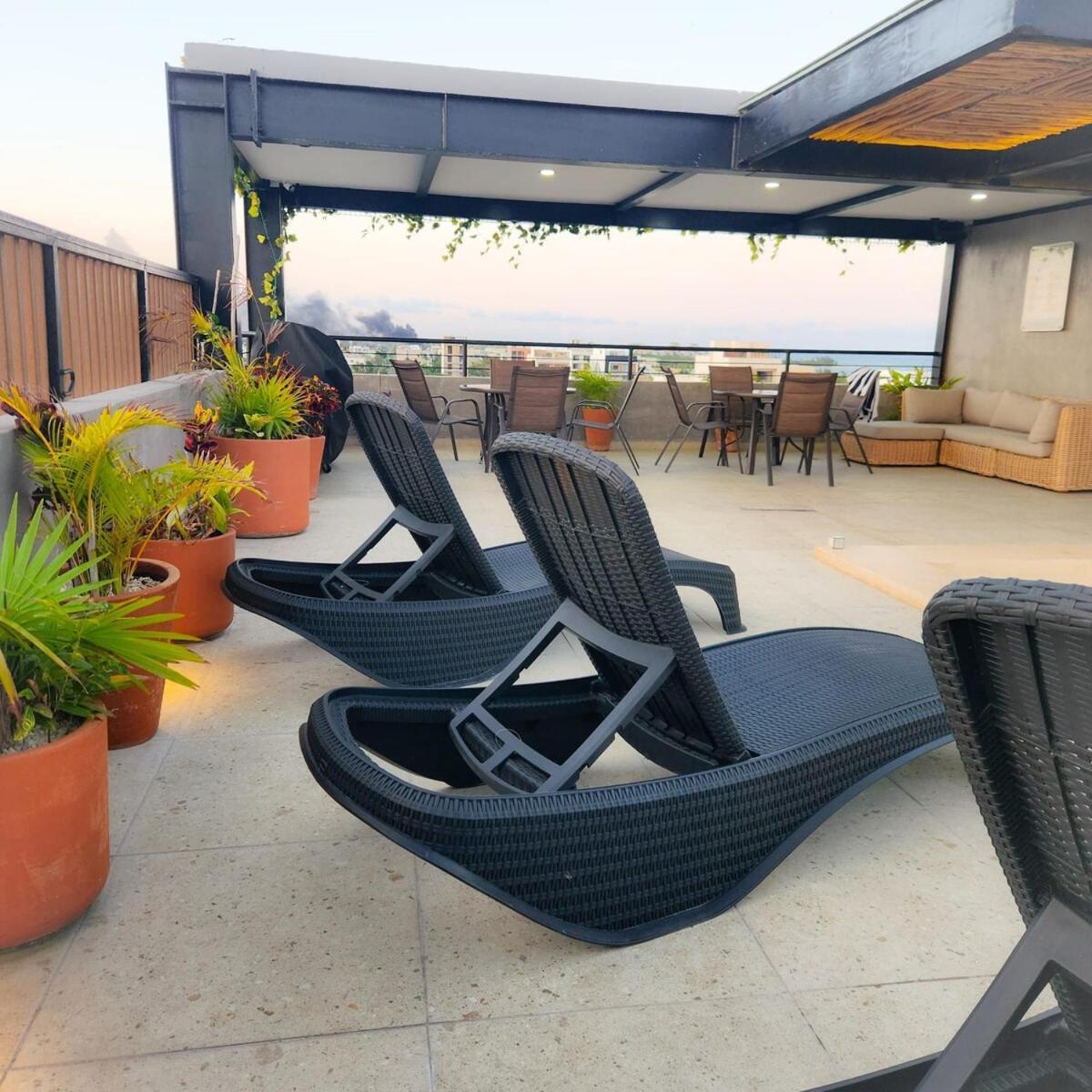 Boho Chic Steps To 5th Ave King Bed Wifi Rooftop Pool Playa del Carmen