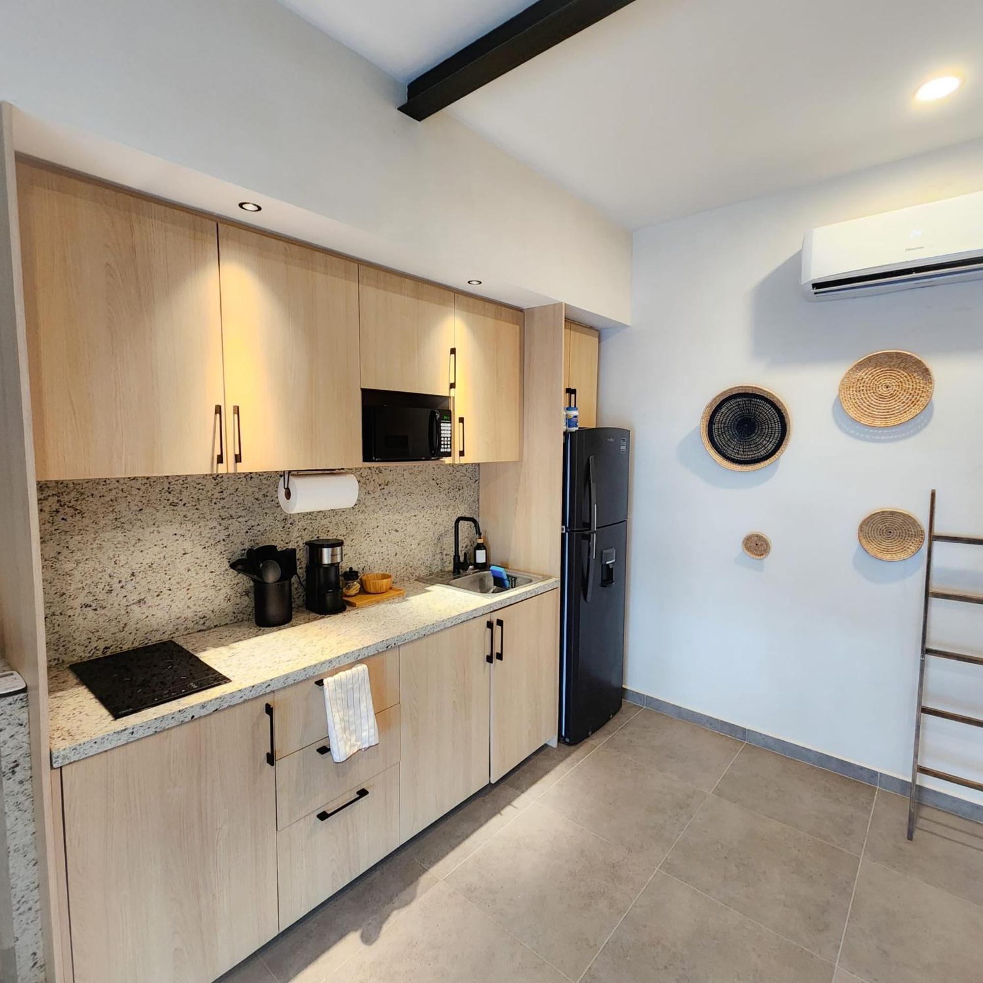 Apartamento Boho Chic Steps To 5th Ave King Bed Wifi Rooftop Pool Playa del Carmen