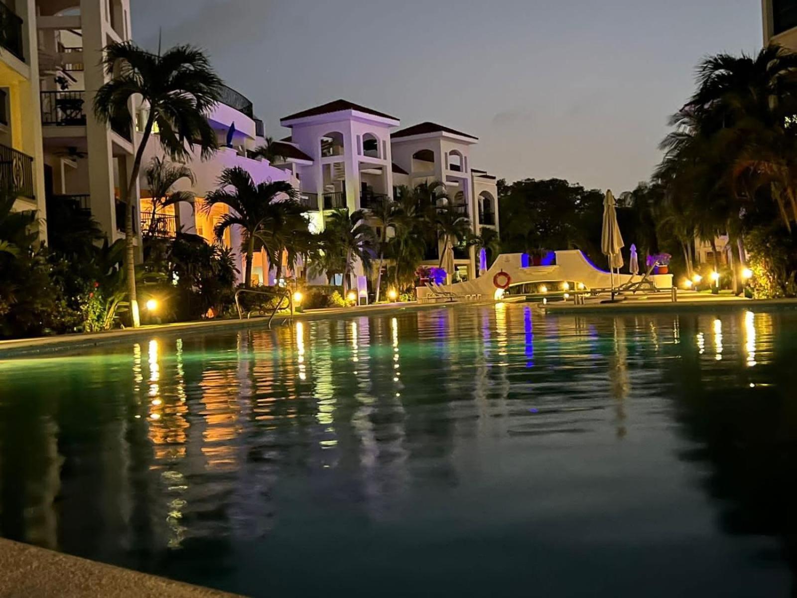 Apartamento Luxury Oasis In Playacar - Tropical Pool Playa del Carmen