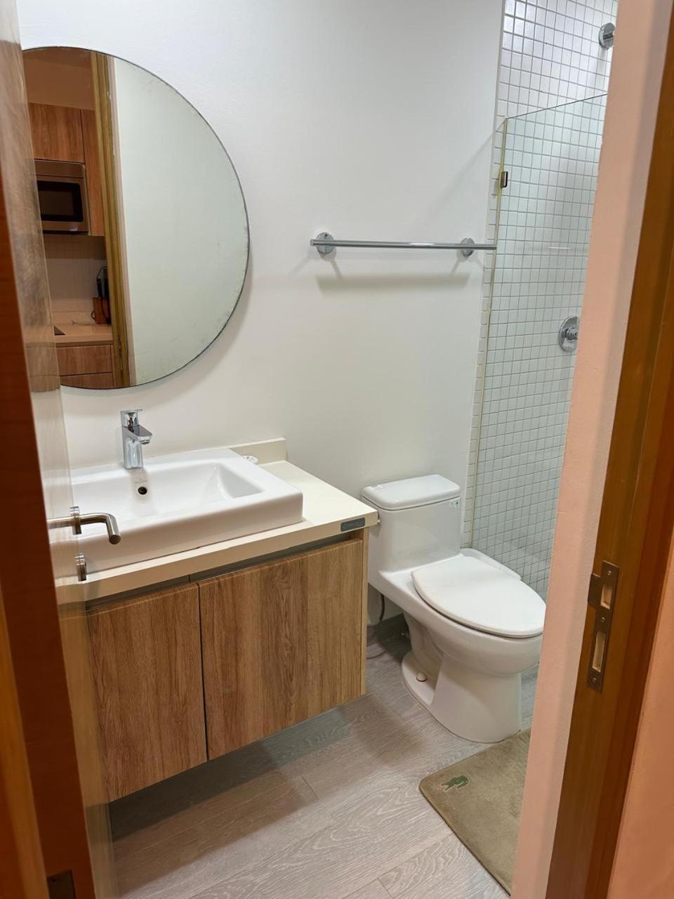 150 M From Playa Pelicanos And 5th Ave Apartment *