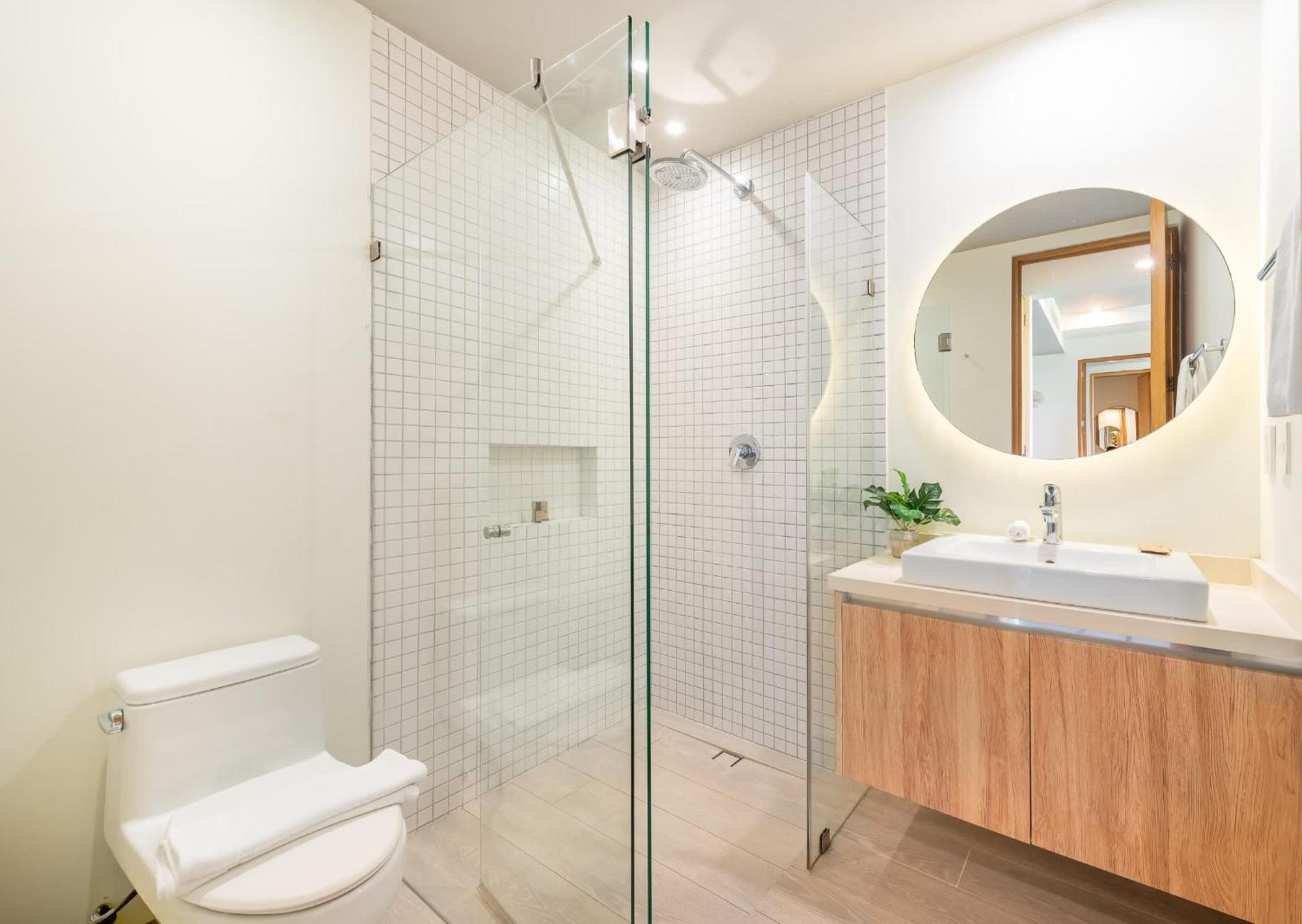 Apartment Luxury 2bd 2ba Ocean View 200m From