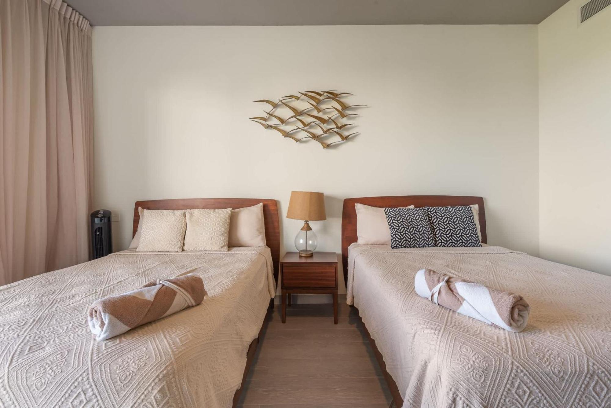 Apartment Luxury 2bd 2ba Ocean View 200m From *