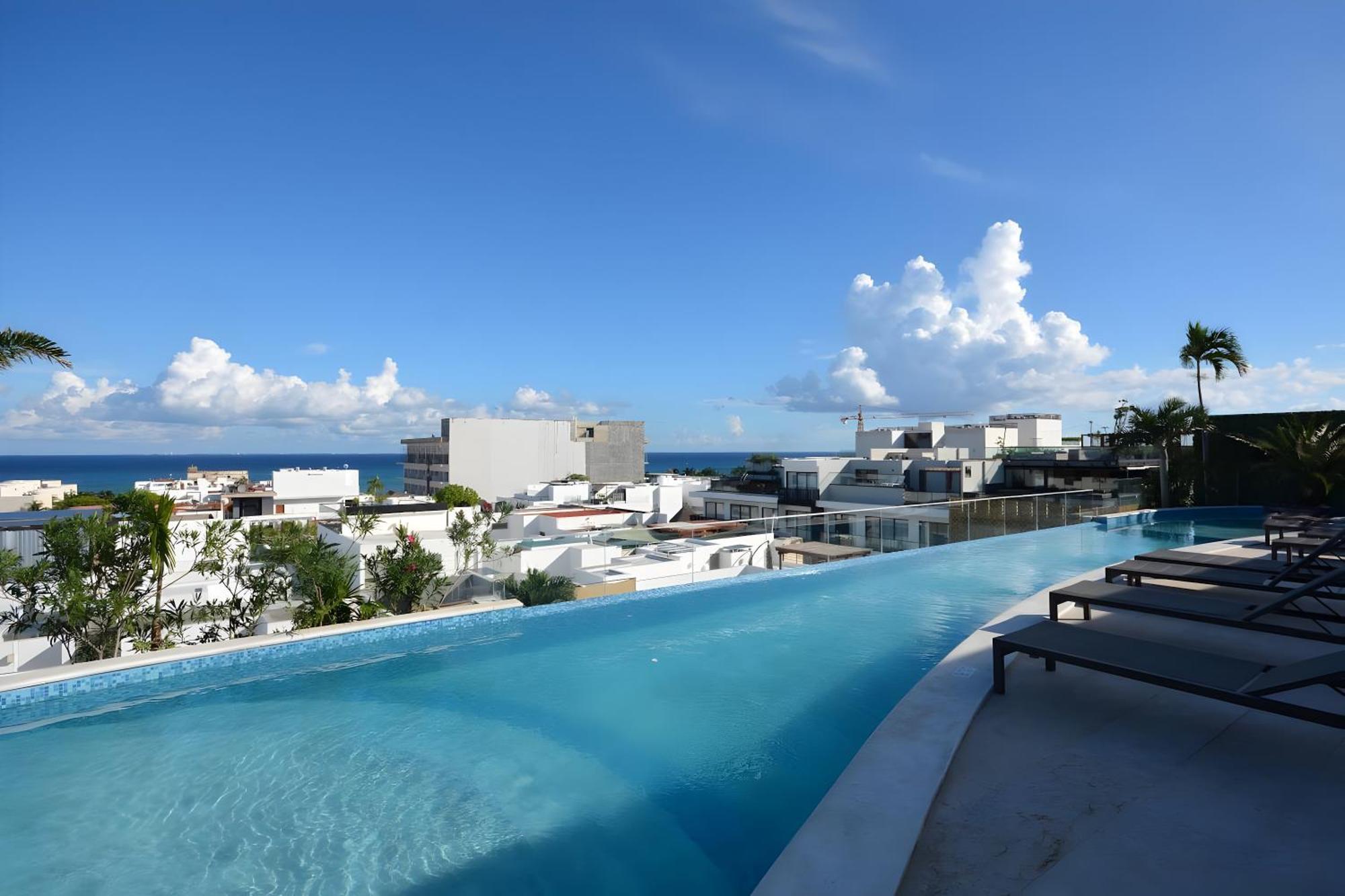The Shore - Chic Getaway - Steps Away Playa del Carmen