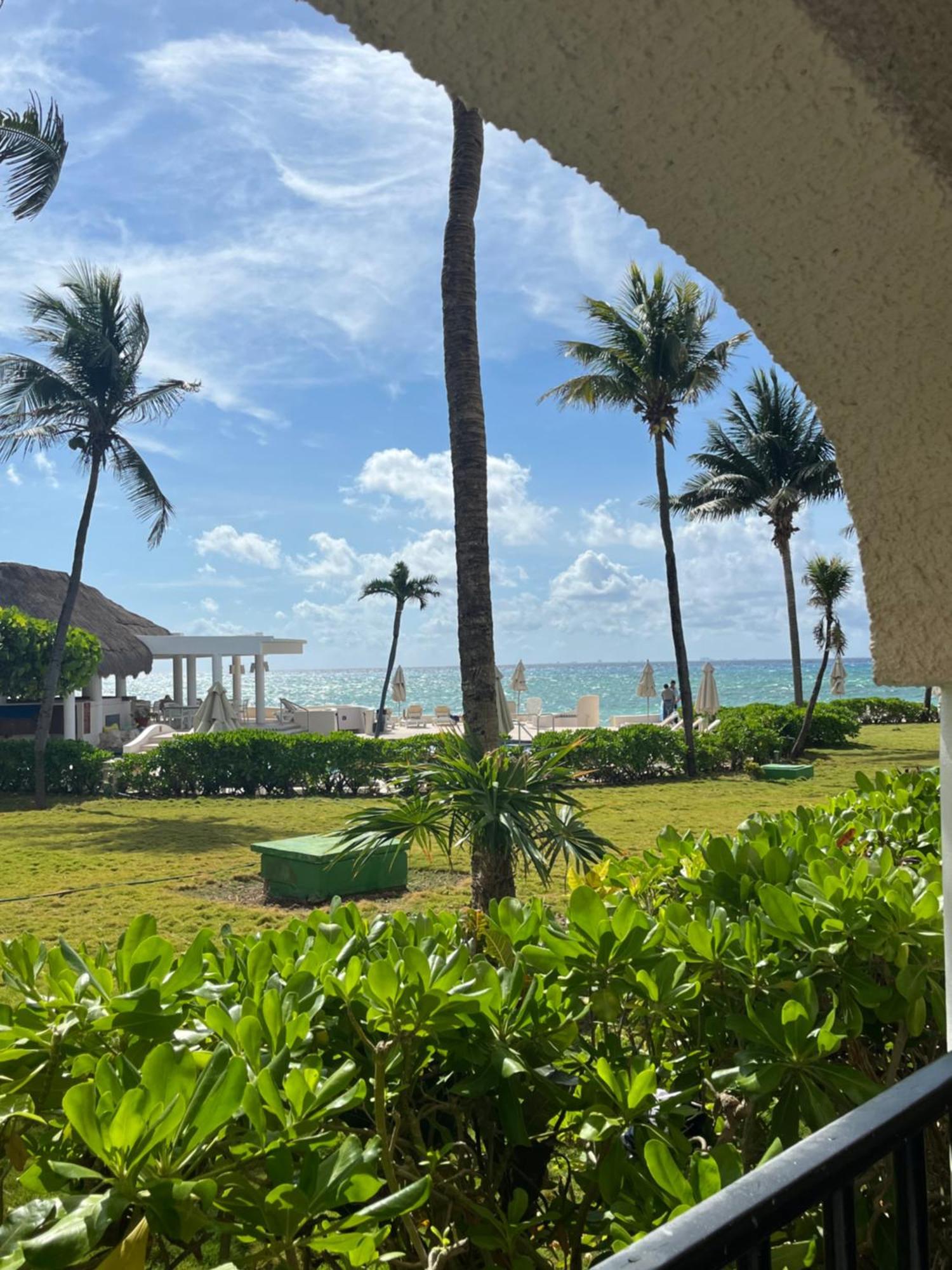 Apartment Beachfront 1 Bedroom Ocean View *