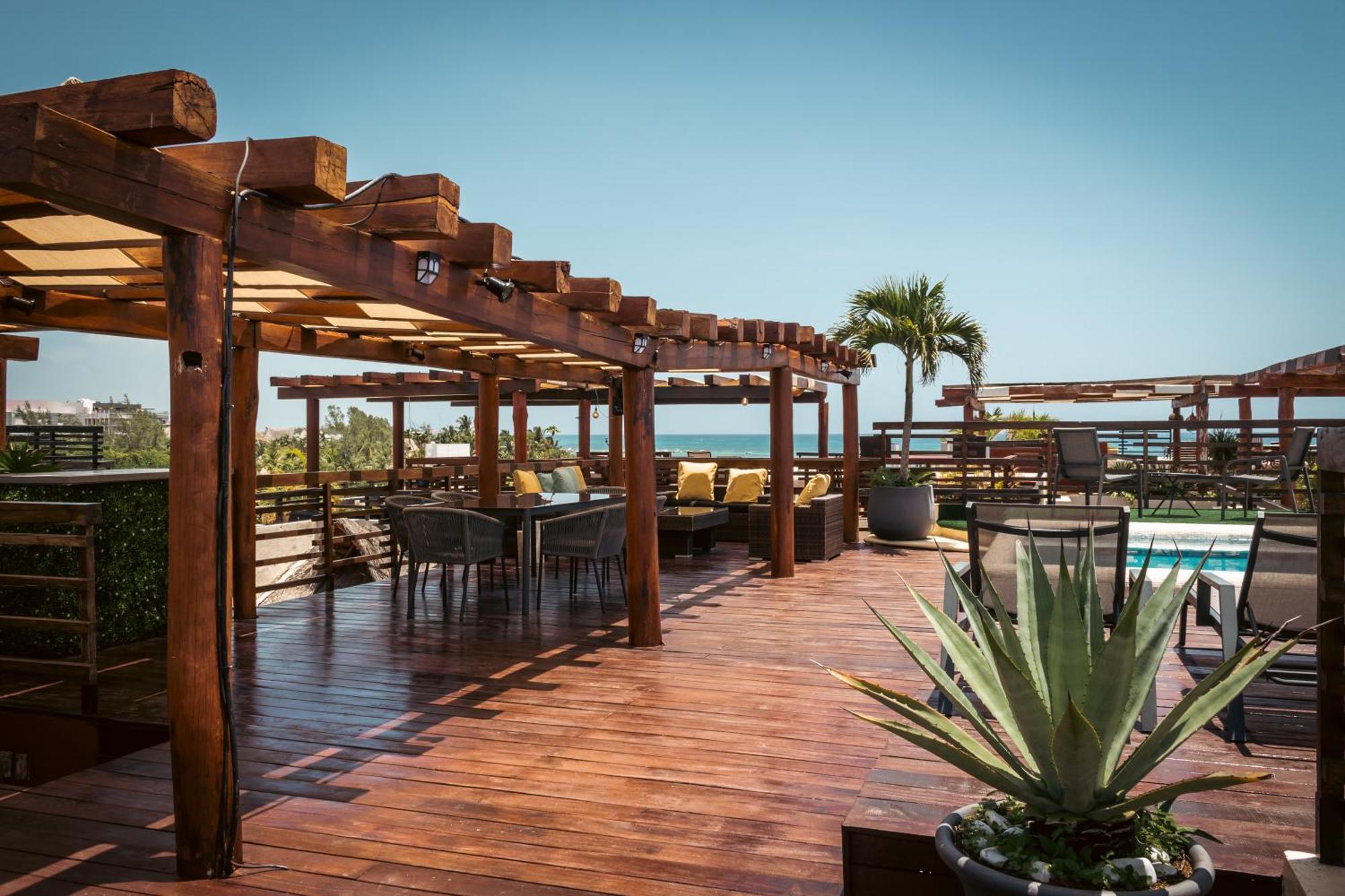 Aparthotel Aldea Thai Downtown Oceanview Residences
