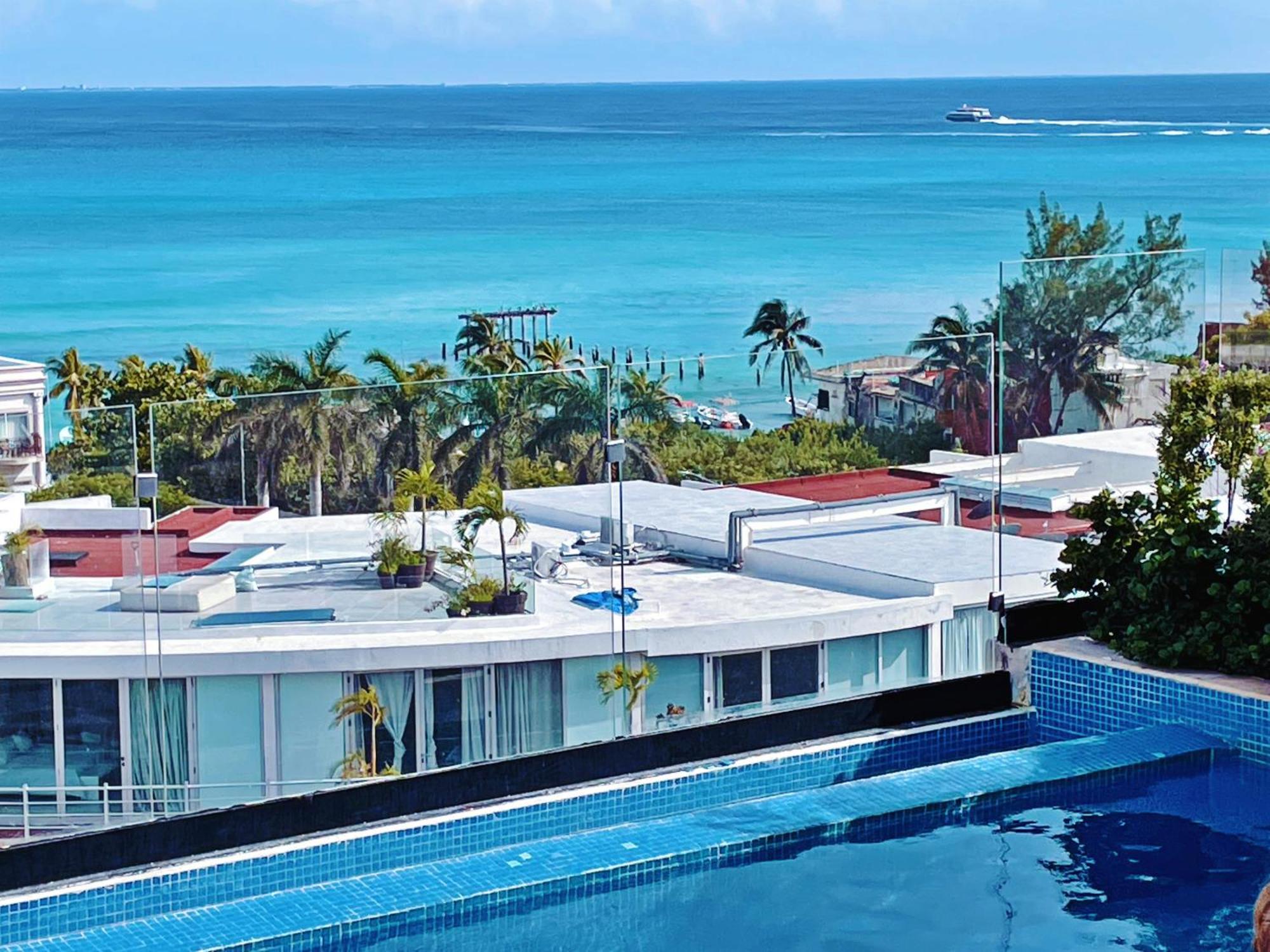 Ocean View Balcony, Rooftop, Estudio Next 5thave Apartment *