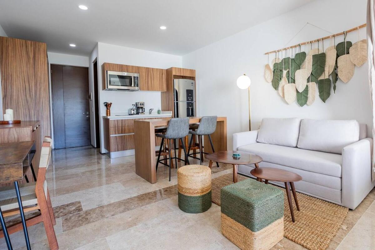 Stunning New With Rooftop Pool * Playa del Carmen